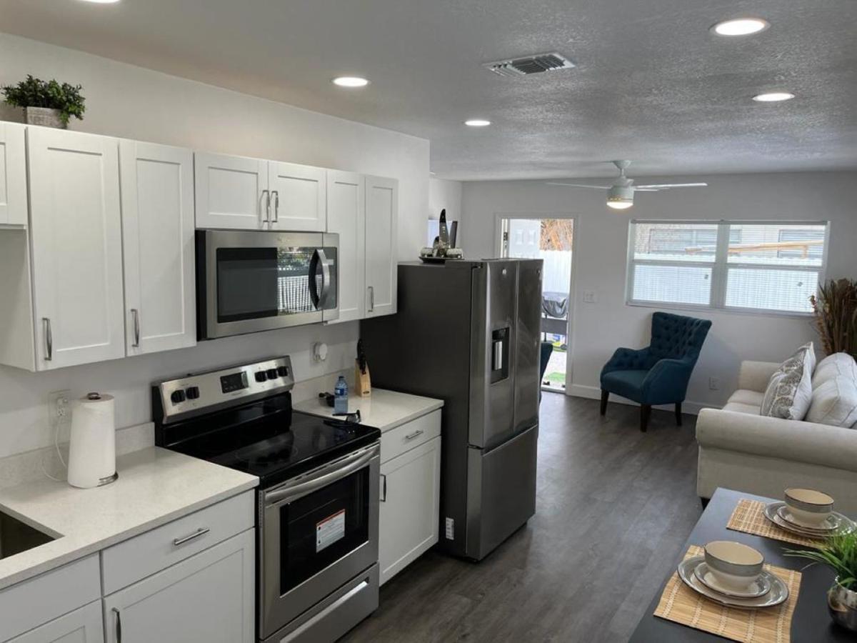 Incredible Comfortable Apartments Near The Airport And Beaches แทมปา ภายนอก รูปภาพ